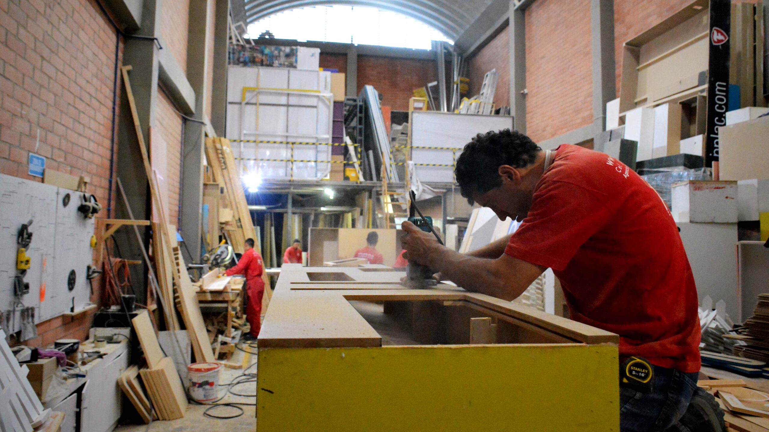 1-Arde Worldwide-Taller Warehouse copy