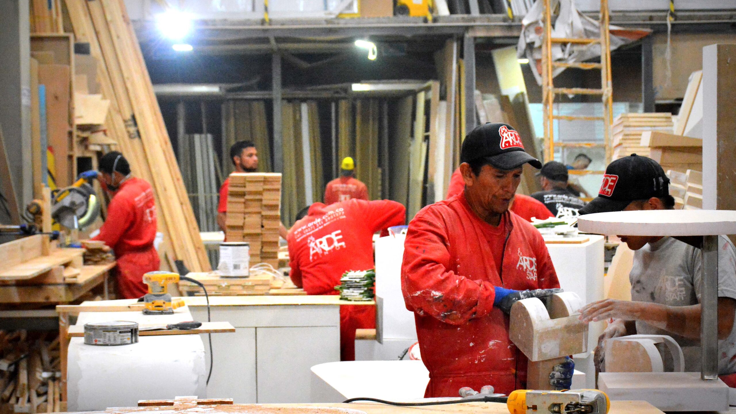 3-Arde Worldwide-Taller Warehouse copy