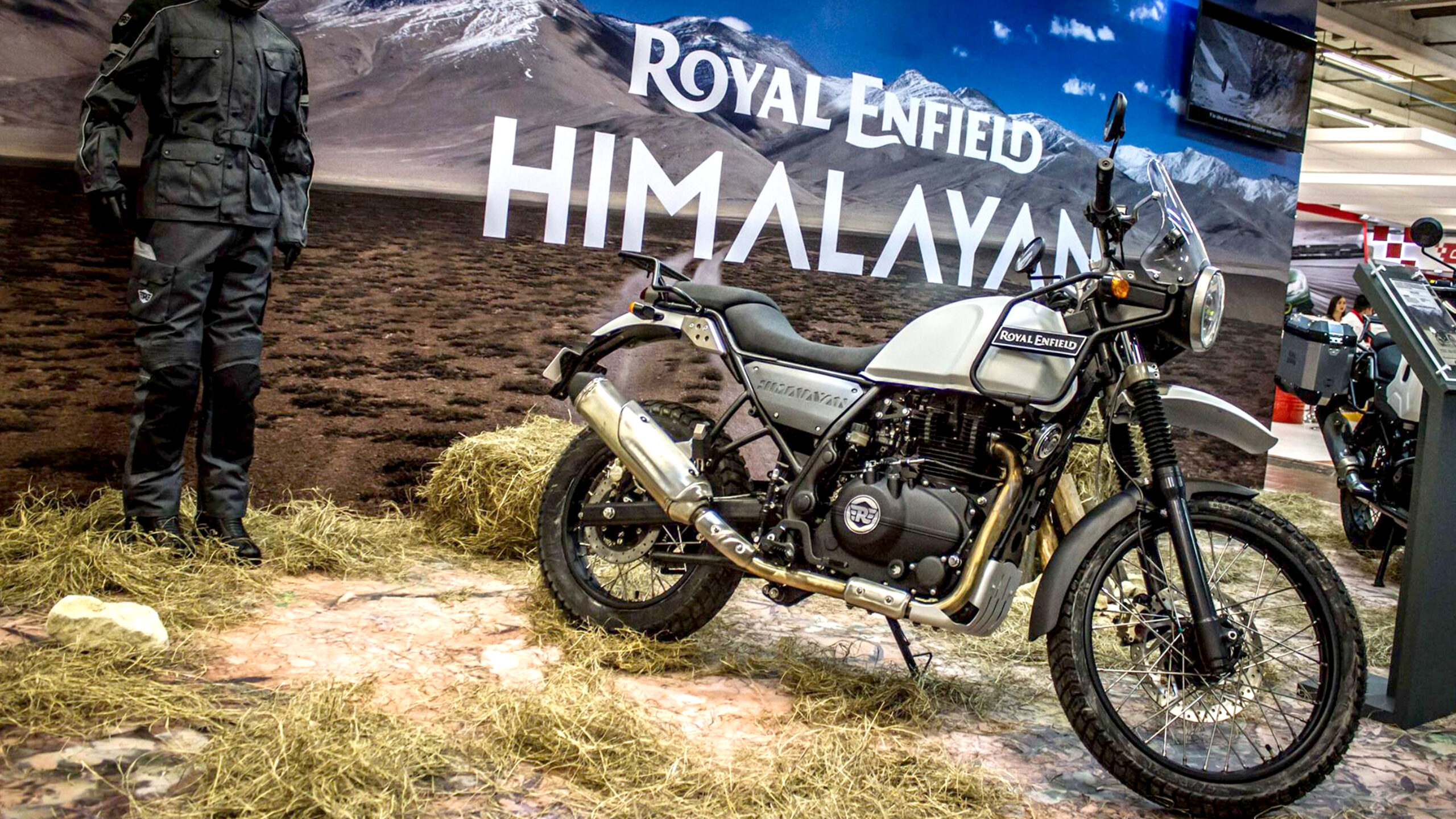 4-Arde Worldwide-Royal Enfield copy